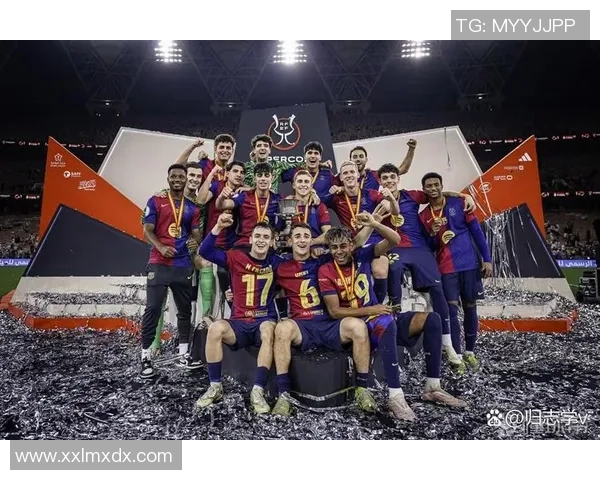 国王杯激战：多特蒙德与里昂2-2平乌龙球成比赛转折点