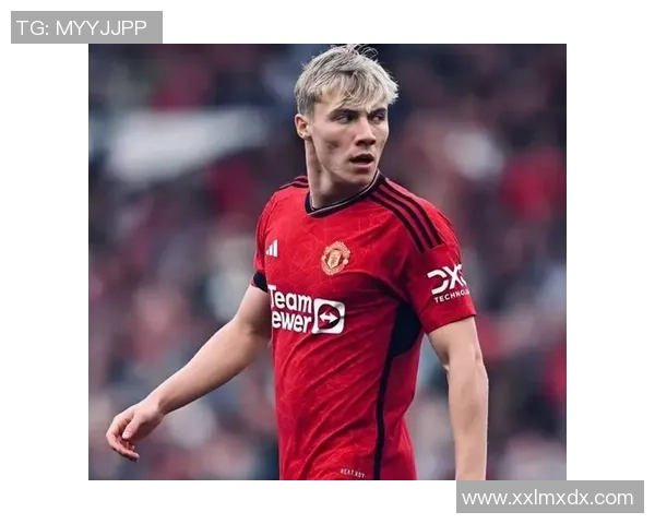 欧冠精彩对决曼联大胜那不勒斯红牌事件引发全场热议