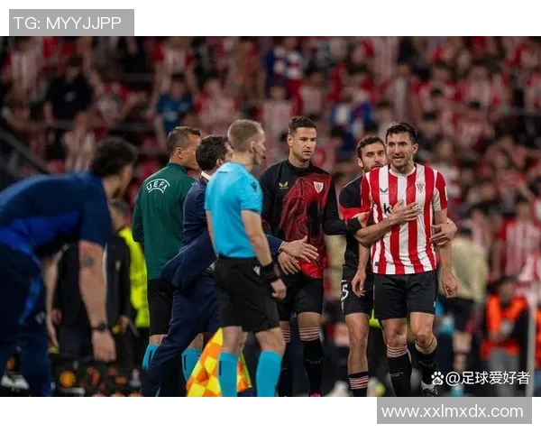 欧联杯曼联绝杀多特蒙德补时进球引发争议判罚全场沸腾