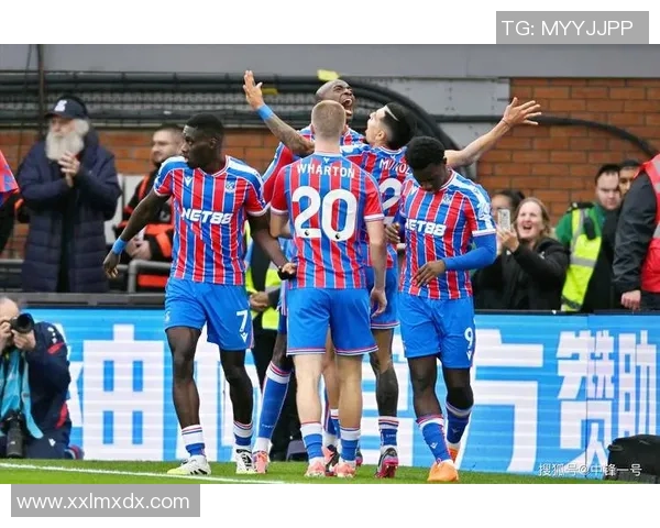 英超激战曼联逆转利物浦全场沸腾赛后精彩点评尽在其中