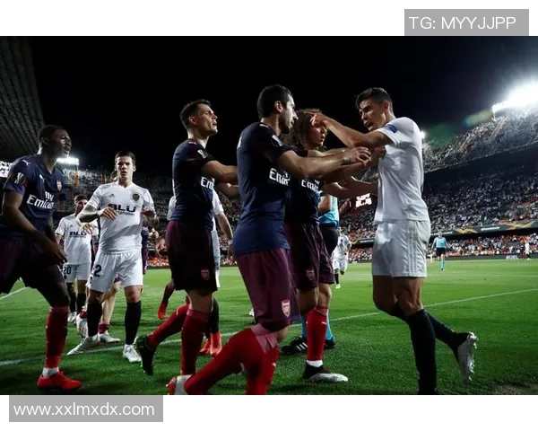 欧联杯精彩对决阿森纳与AC米兰激战成和绝杀瞬间引发全场欢呼