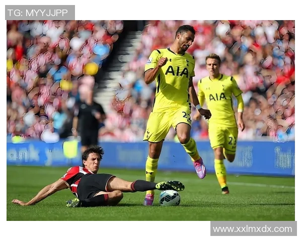 英超激战：利物浦与本菲卡战成平局精彩瞬间回顾与数据分析